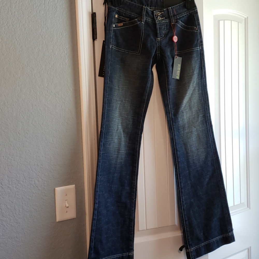 Q-GENE women's low rise flare leg jeans